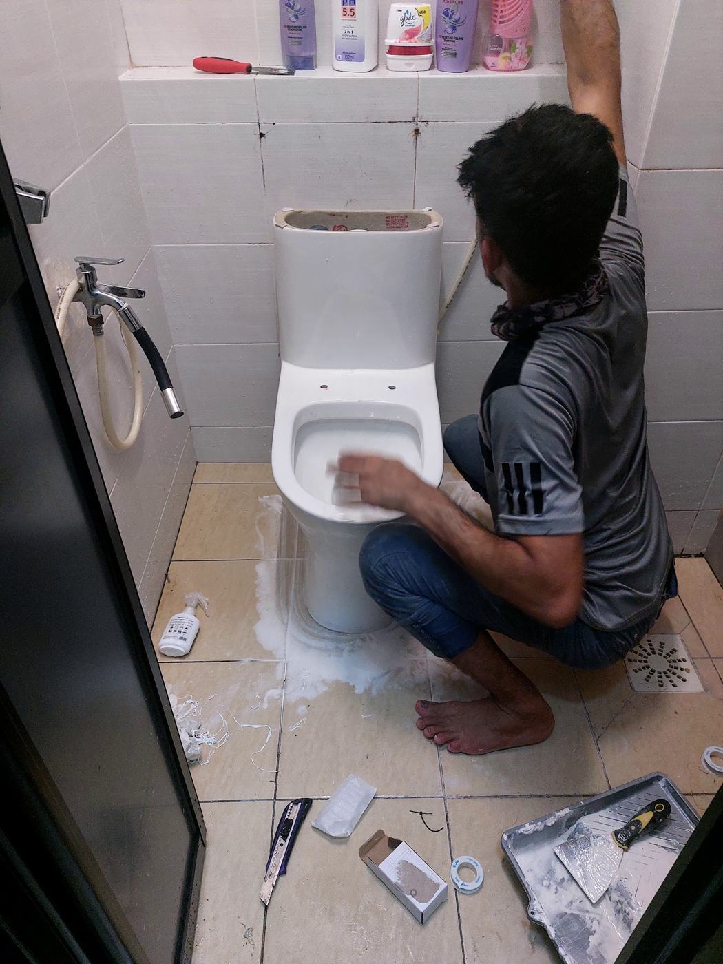Toilet bowl installation